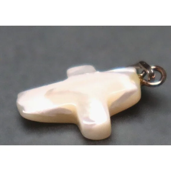 Carved Cross Pendant Mother of Pearl Charms (4) - Picture 5 of 6